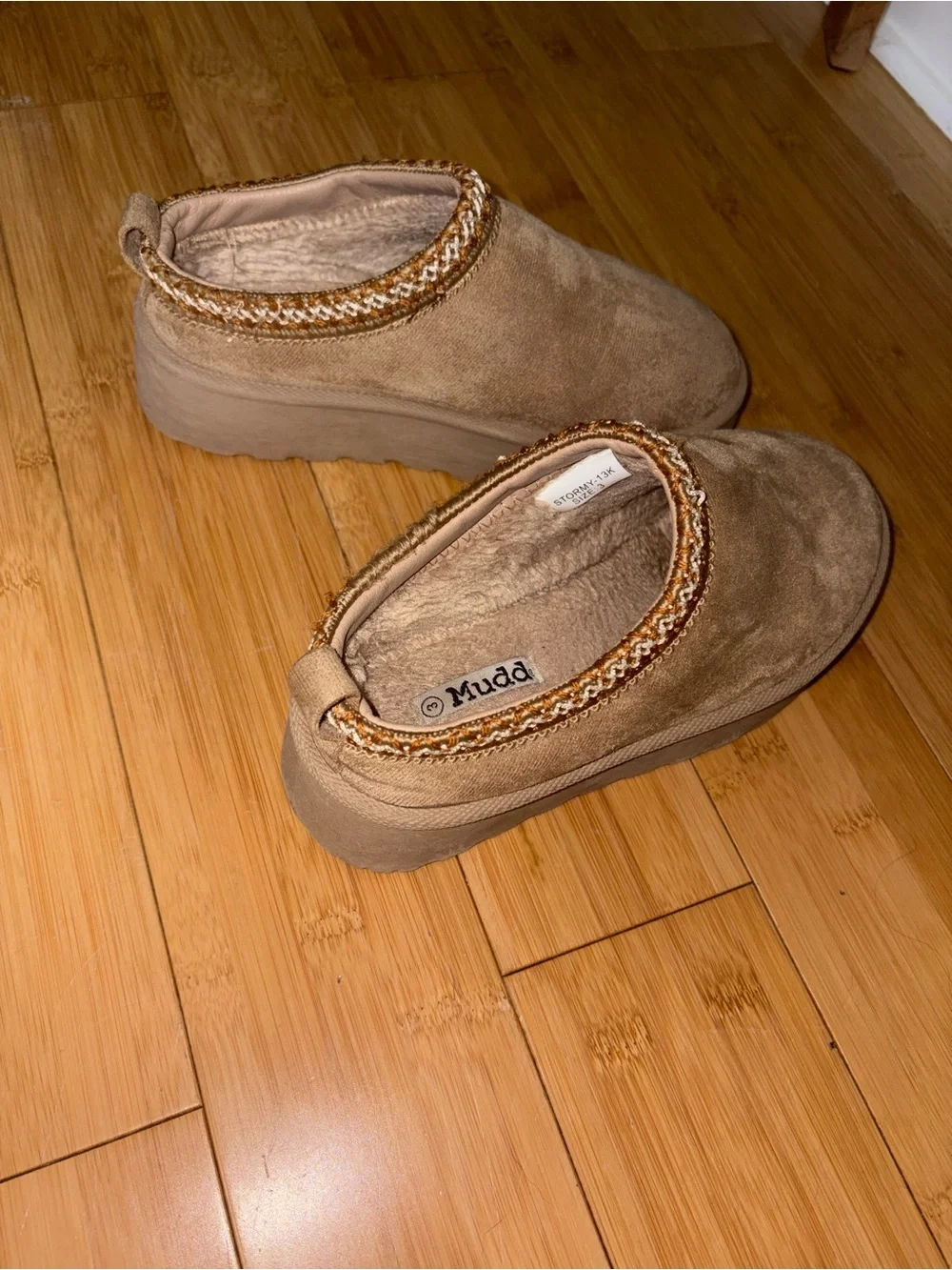 Mudd Kids Slip-On Cozy Shoes in Taupe with Gold Trim